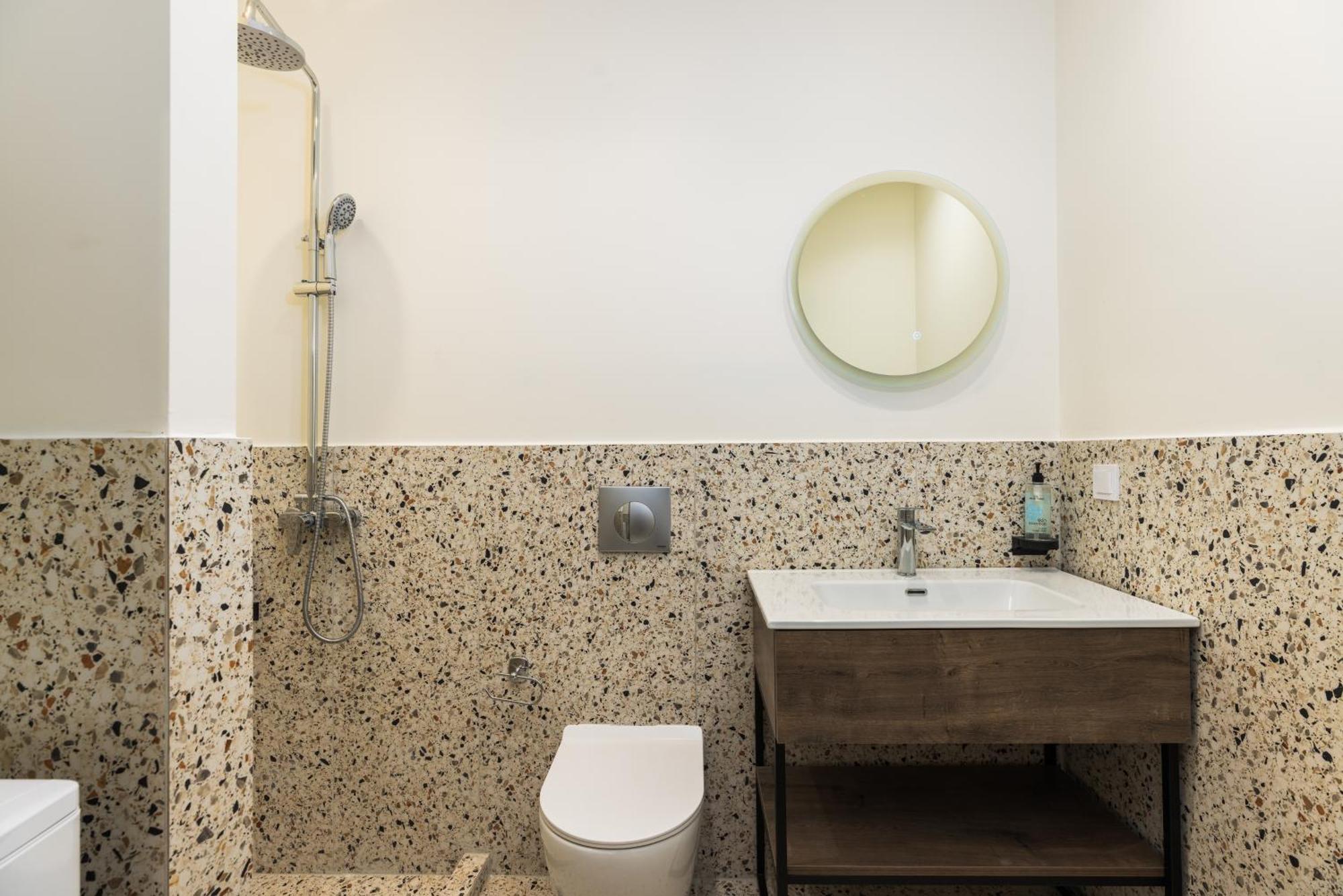 Boat House - Near Papafi Metro Station Апартаменты *